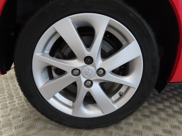Used Toyota Yaris 2015 for sale - 76290030: Photo 11