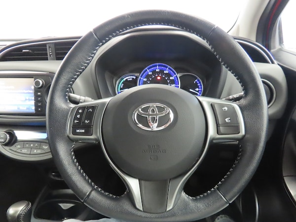 Used Toyota Yaris 2015 for sale - 76290030: Photo 18