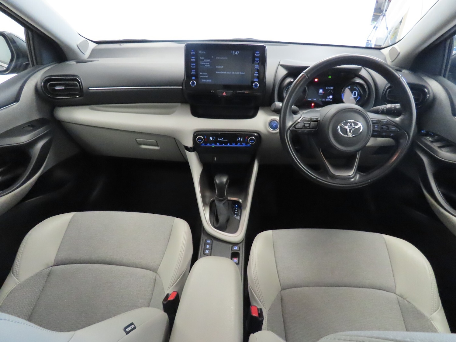 Used Toyota Yaris 2021 for sale - 77499672: Photo 30
