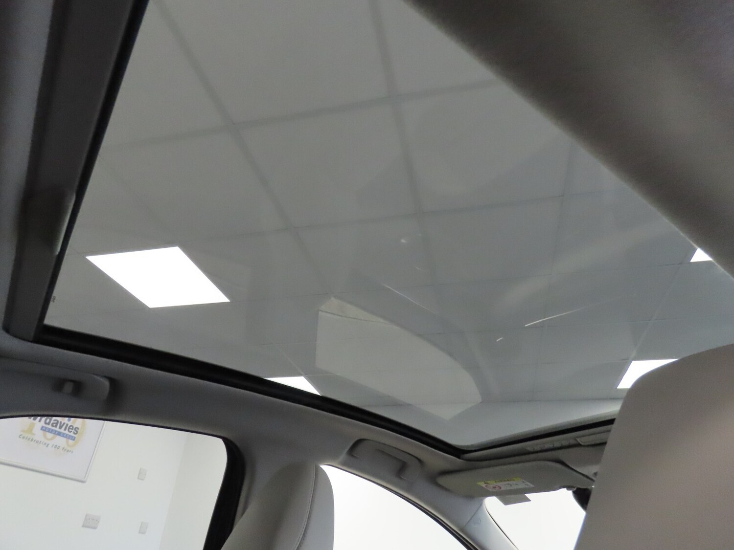 Used Toyota Yaris 2021 for sale - 77499672: Photo 31