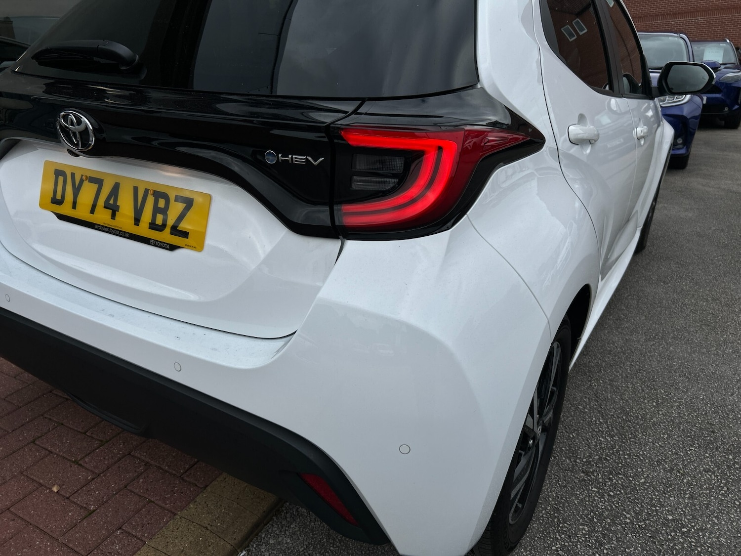 Used Toyota Yaris 2024 for sale - 76276560: Photo 11