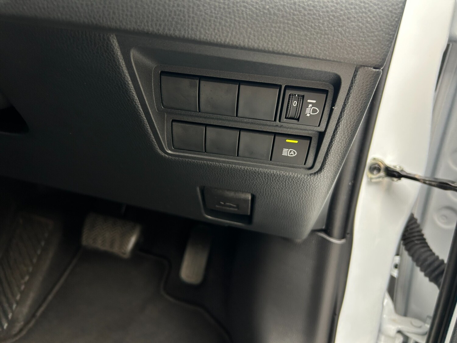 Used Toyota Yaris 2024 for sale - 76276560: Photo 20