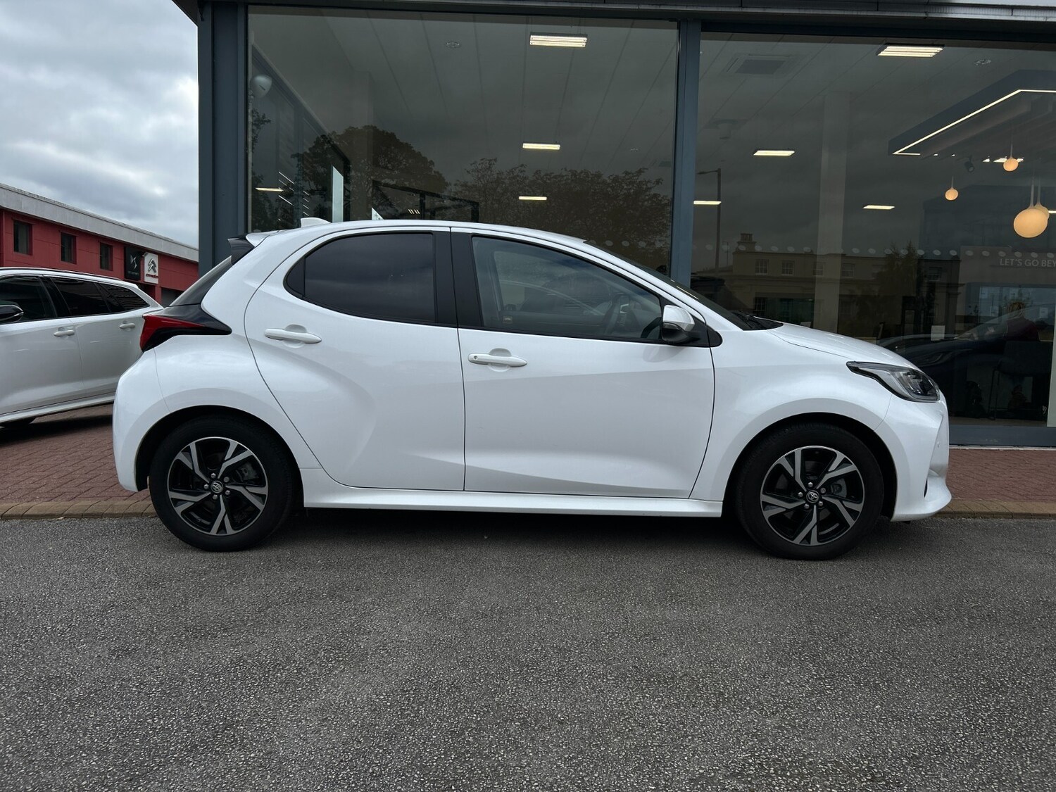 Used Toyota Yaris 2024 for sale - 76276560: Photo 3