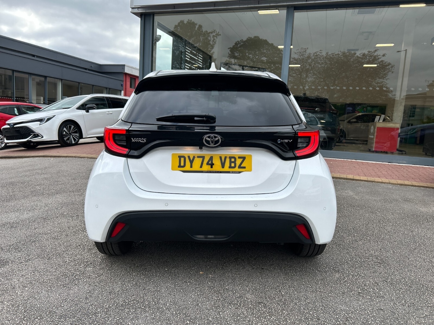 Used Toyota Yaris 2024 for sale - 76276560: Photo 4