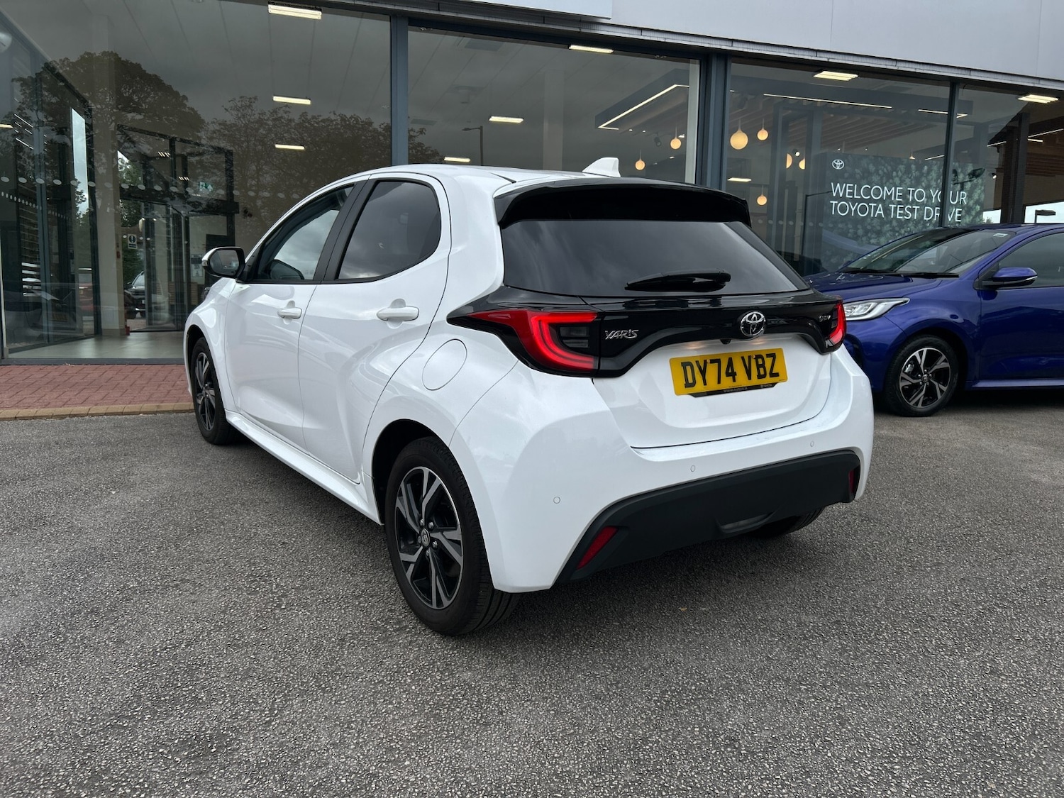 Used Toyota Yaris 2024 for sale - 76276560: Photo 5