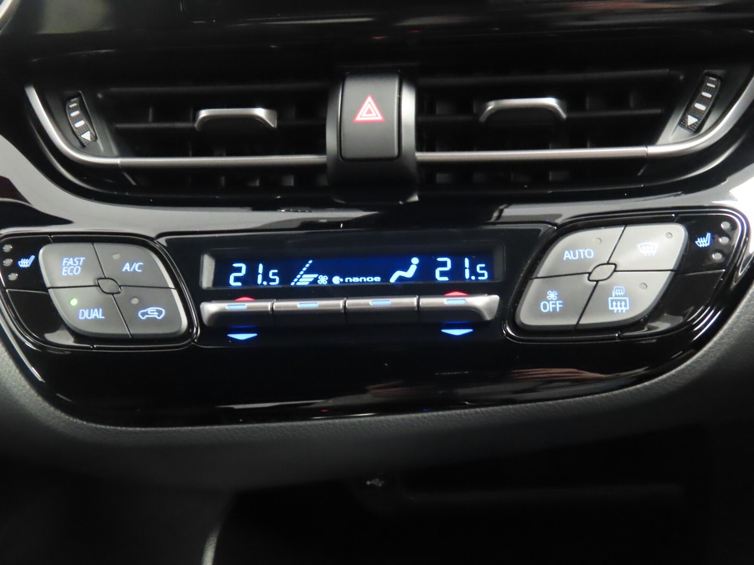 Used Toyota C-HR 2020 for sale - 76384441: Photo 22