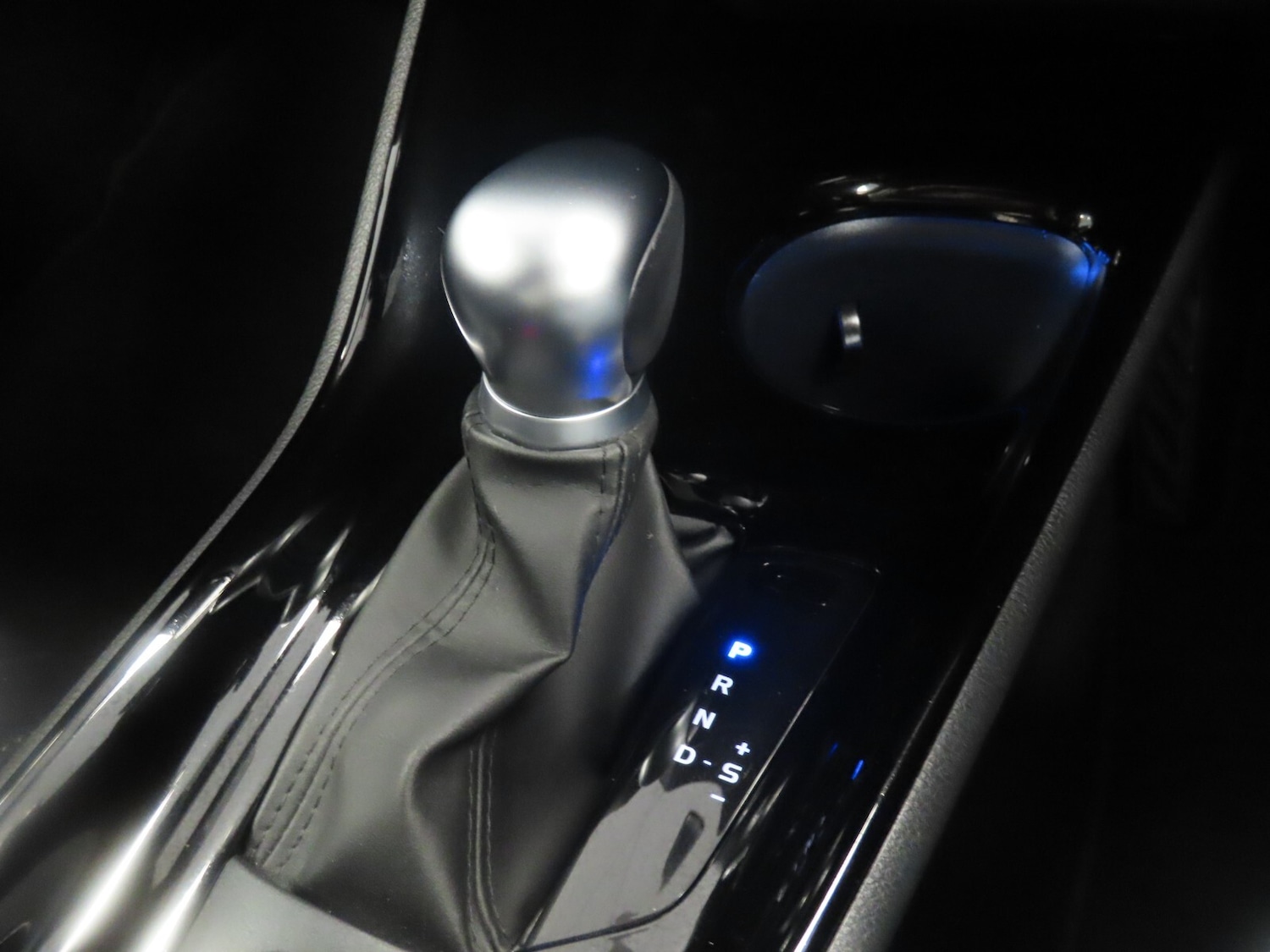 Used Toyota C-HR 2020 for sale - 76384441: Photo 25