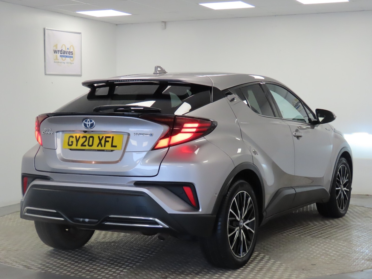 Used Toyota C-HR 2020 for sale - 76384441: Photo 7