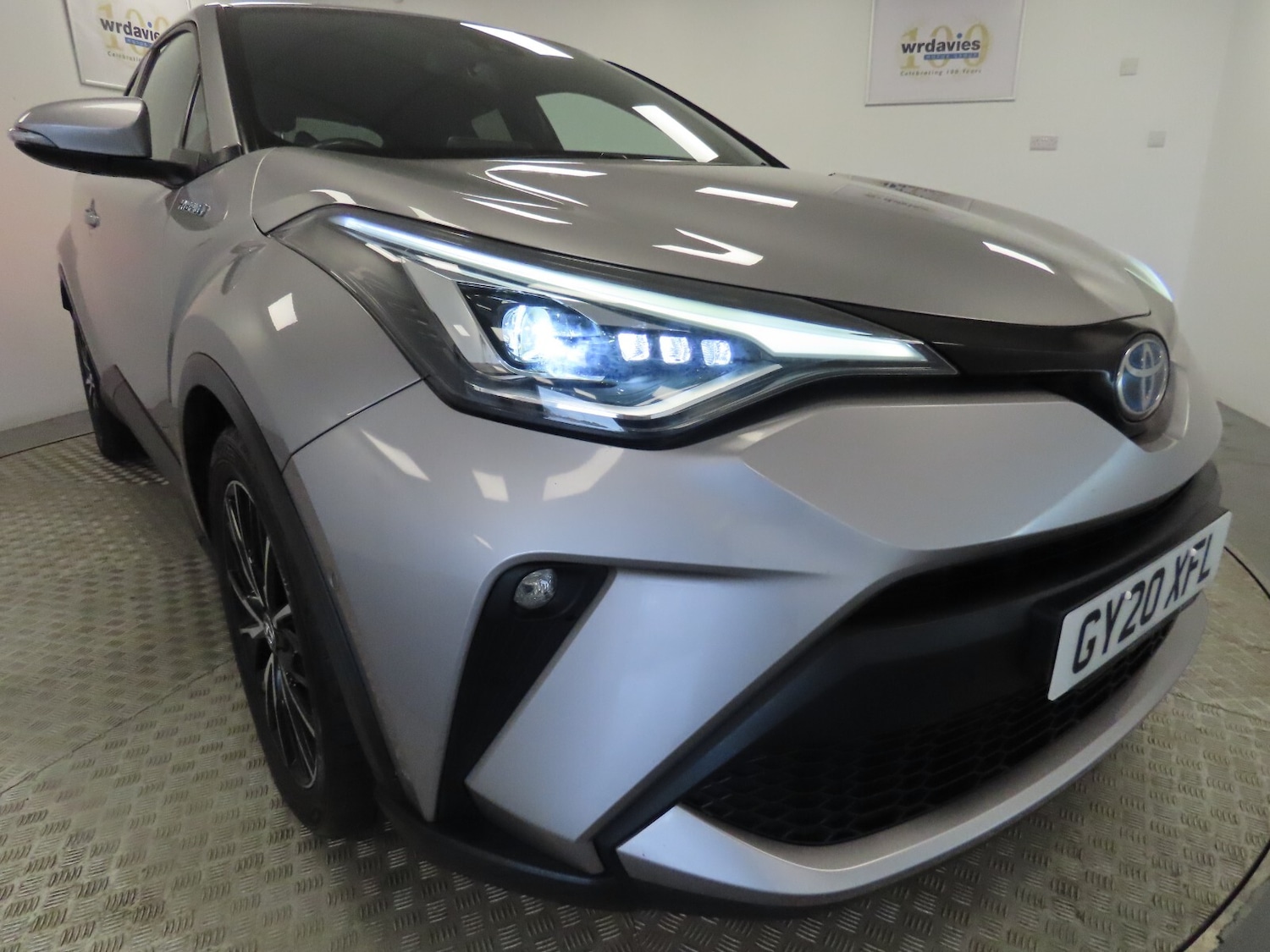 Used Toyota C-HR 2020 for sale - 76384441: Photo 9