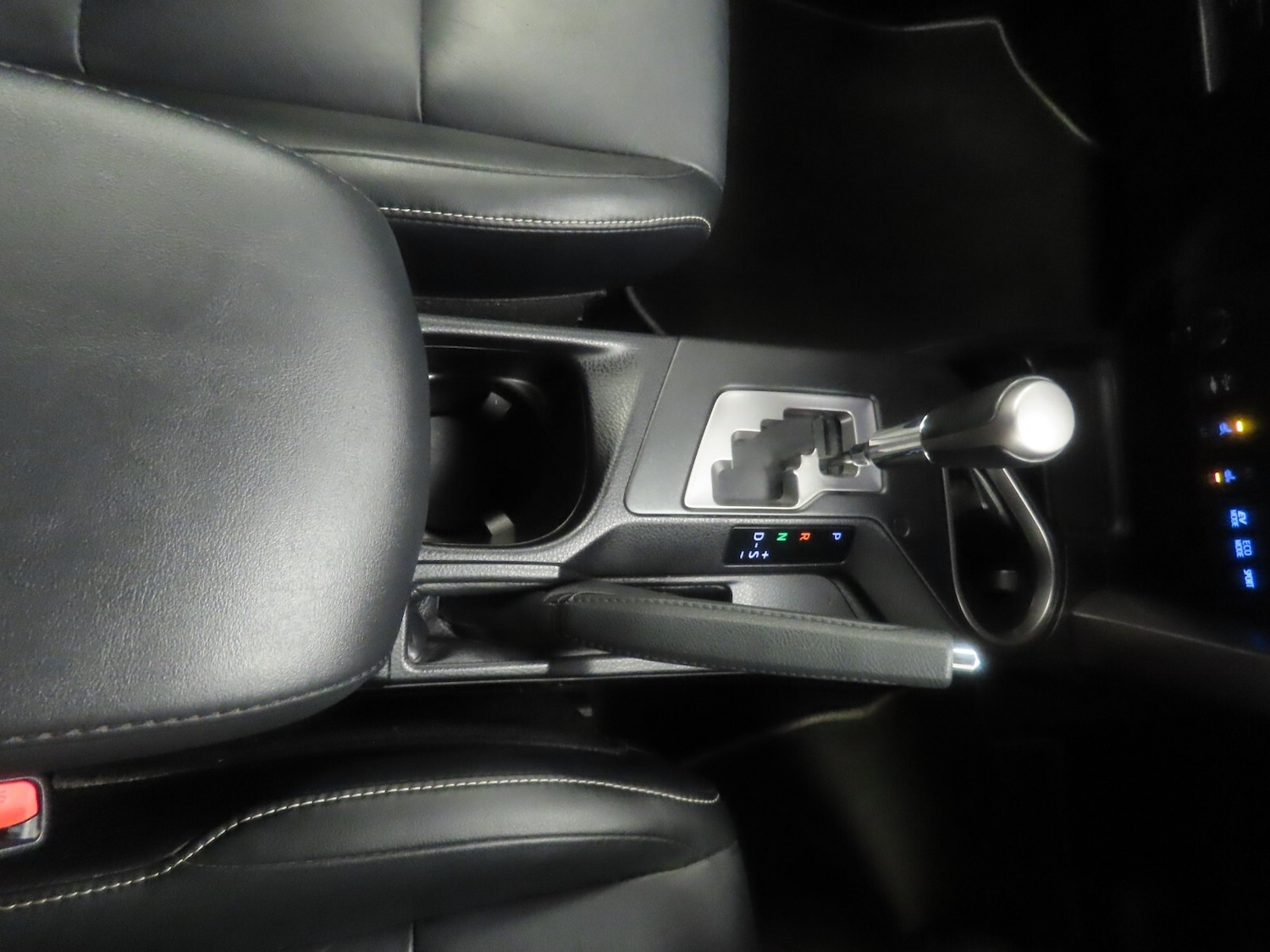 Used Toyota RAV4 2016 for sale - 77504211: Photo 27