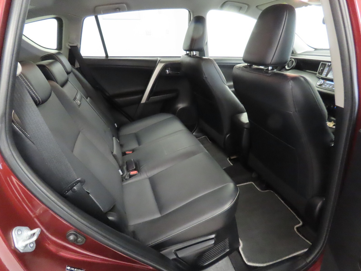 Used Toyota RAV4 2016 for sale - 77504211: Photo 32