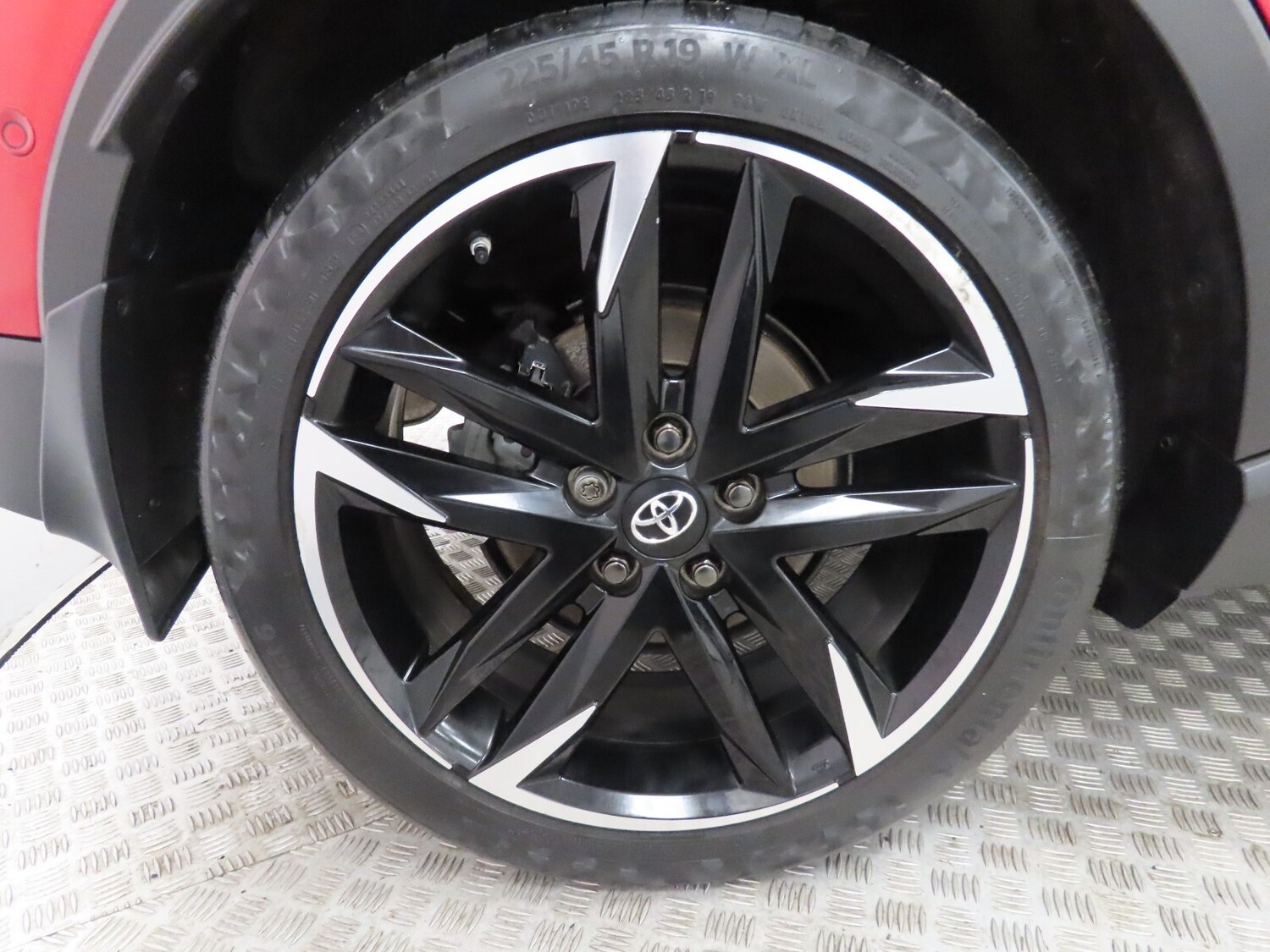 Used Toyota C-HR 2021 for sale - 76766182: Photo 11