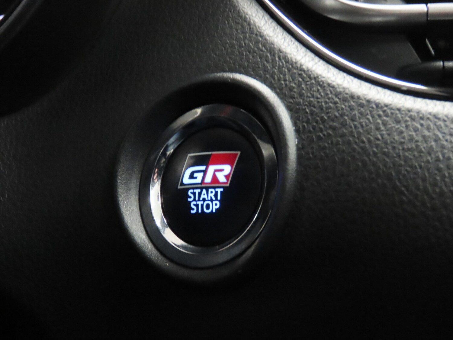 Used Toyota C-HR 2021 for sale - 76766182: Photo 21