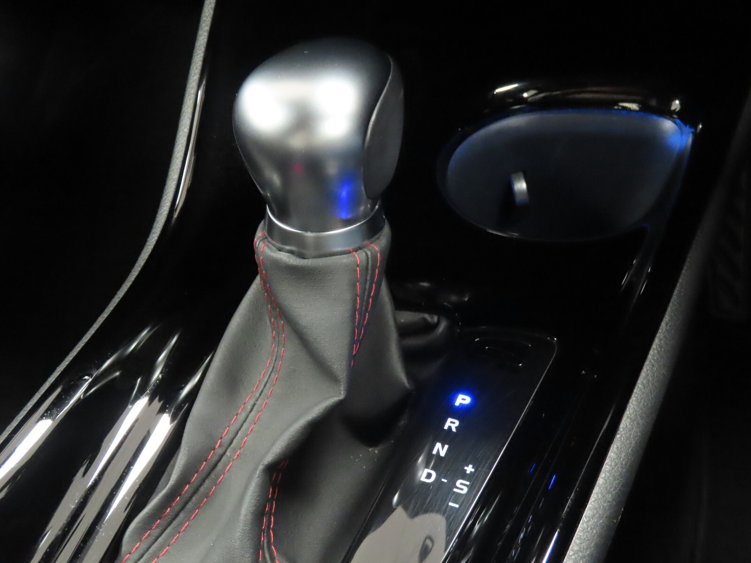 Used Toyota C-HR 2021 for sale - 76766182: Photo 26