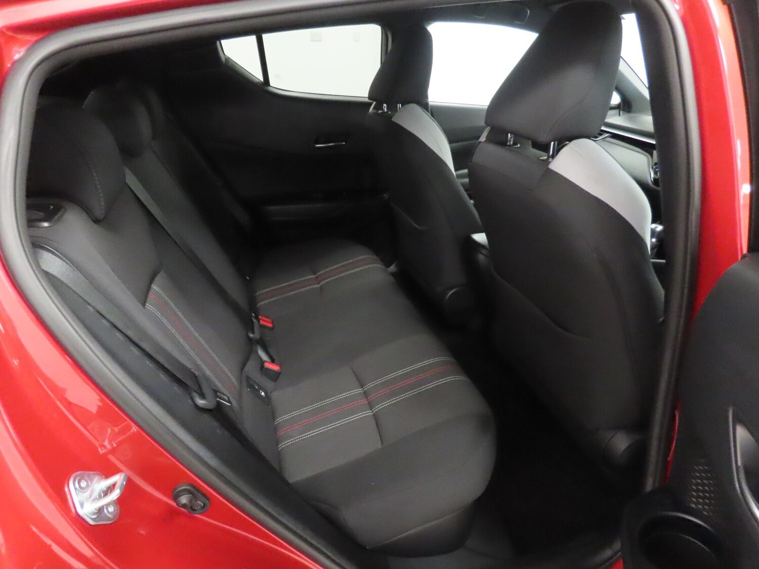 Used Toyota C-HR 2021 for sale - 76766182: Photo 31