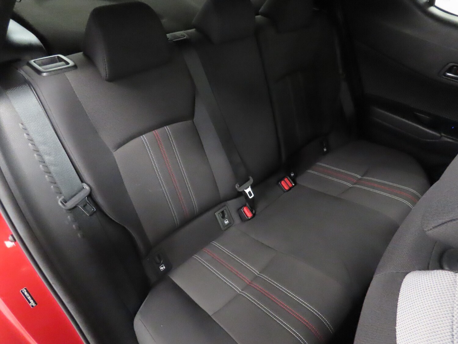 Used Toyota C-HR 2021 for sale - 76766182: Photo 32