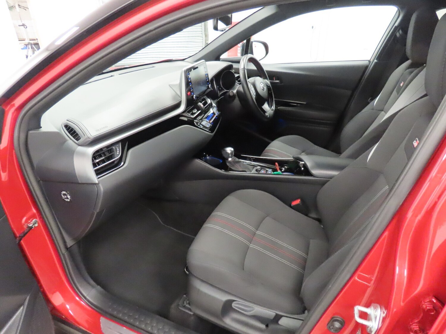 Used Toyota C-HR 2021 for sale - 76766182: Photo 37