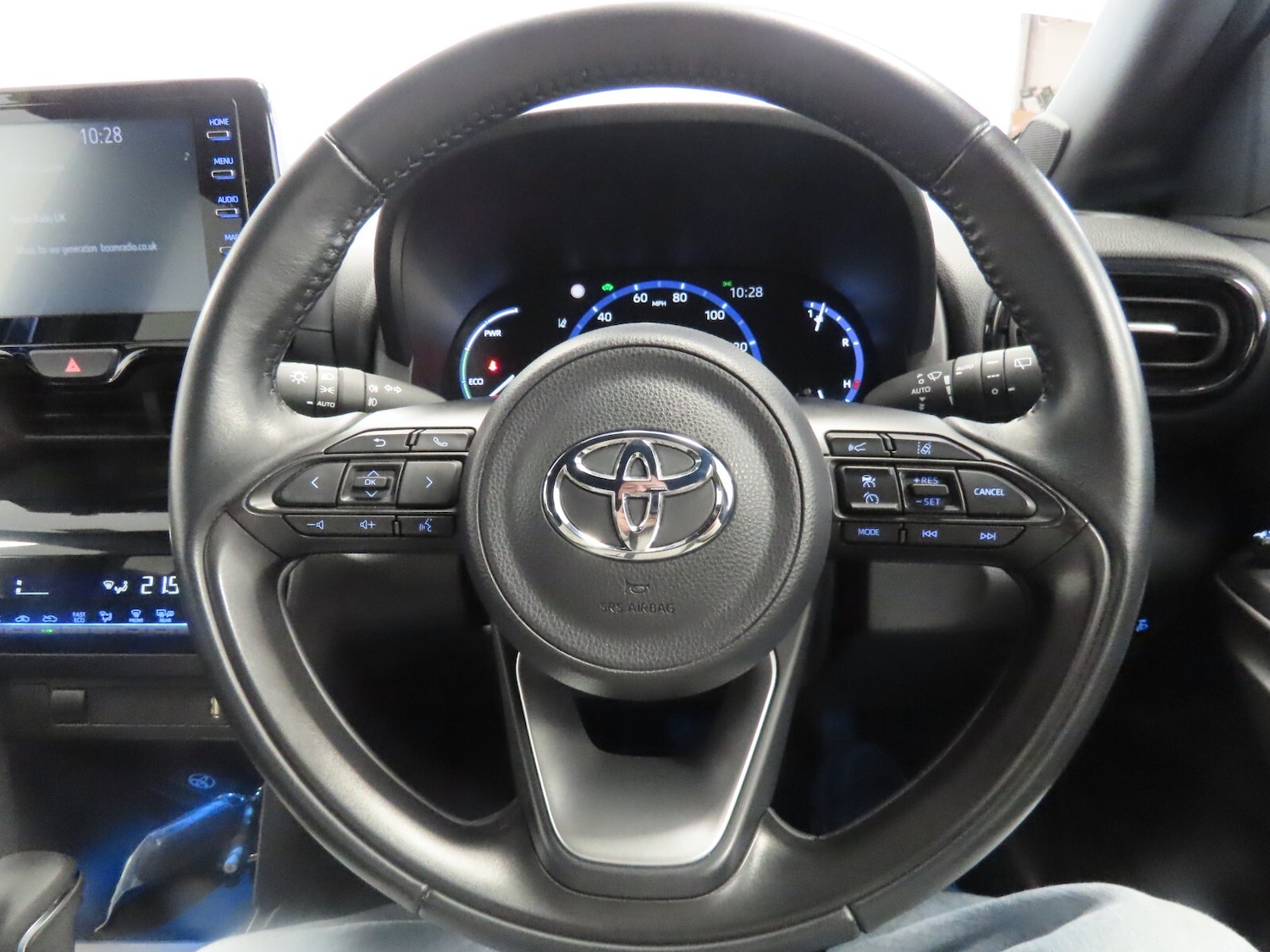 Used Toyota Yaris Cross 2022 for sale - 76276129: Photo 18
