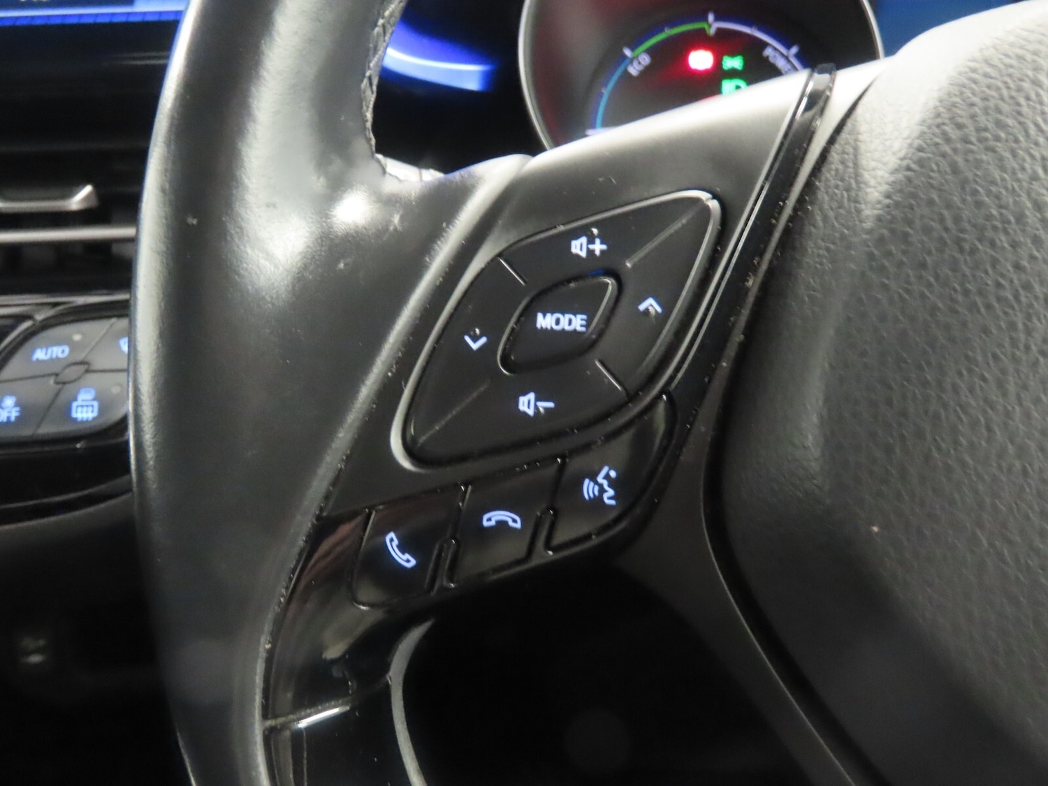 Used Toyota C-HR 2018 for sale - 77285619: Photo 20