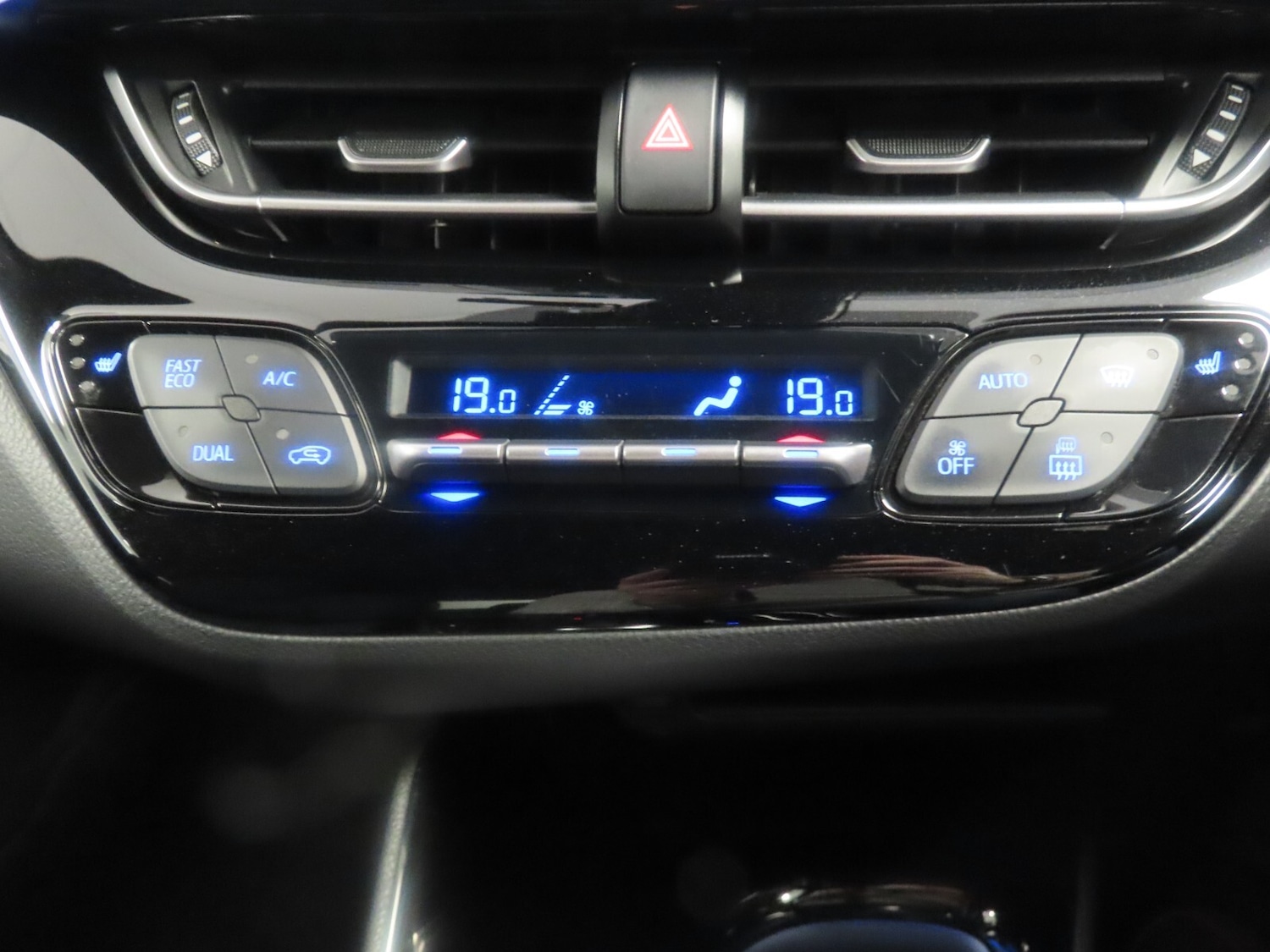 Used Toyota C-HR 2018 for sale - 77285619: Photo 22