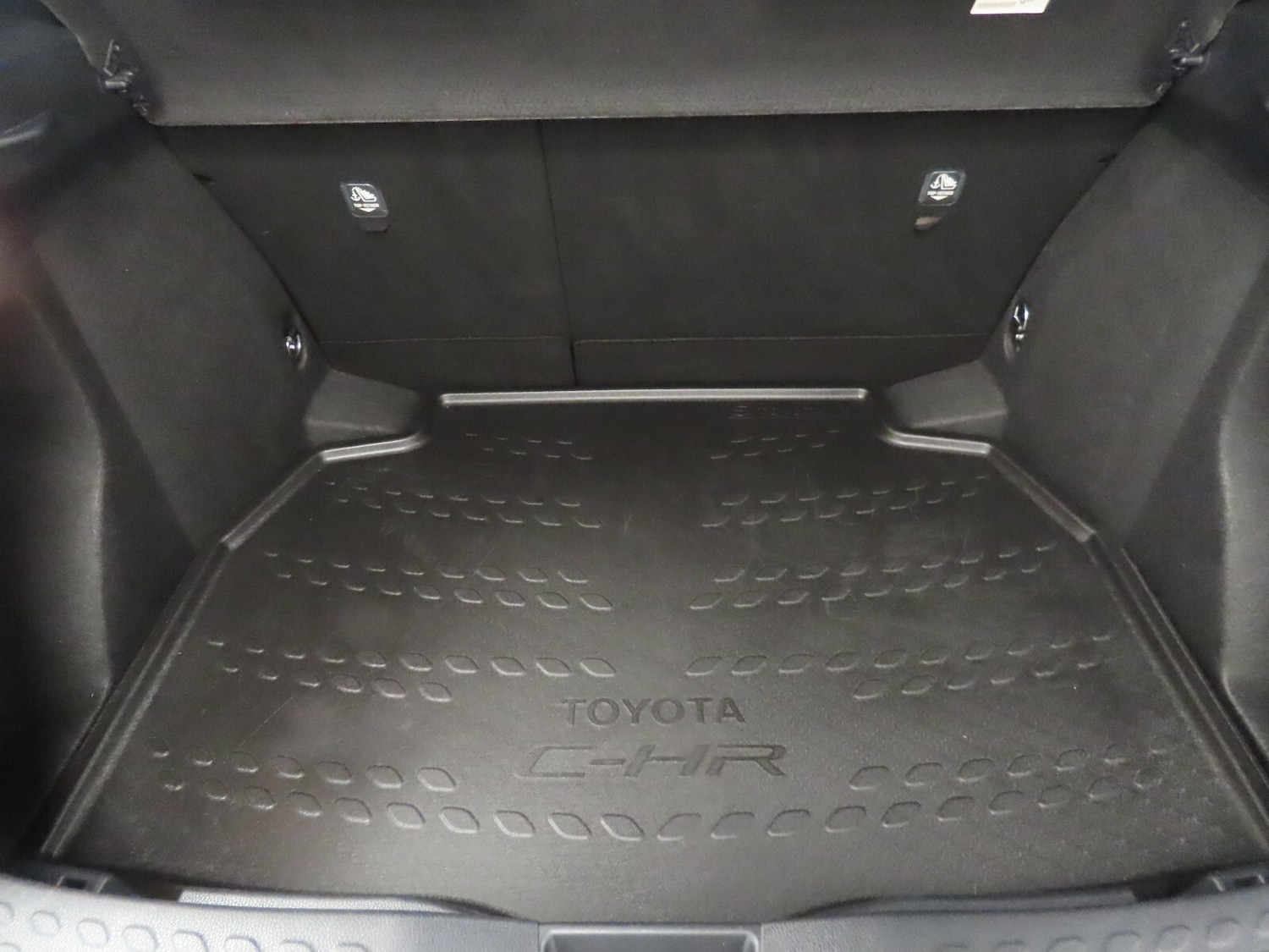 Used Toyota C-HR 2018 for sale - 77285619: Photo 33