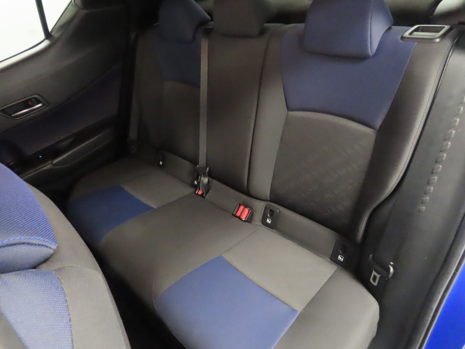 Used Toyota C-HR 2018 for sale - 77285619: Photo 36