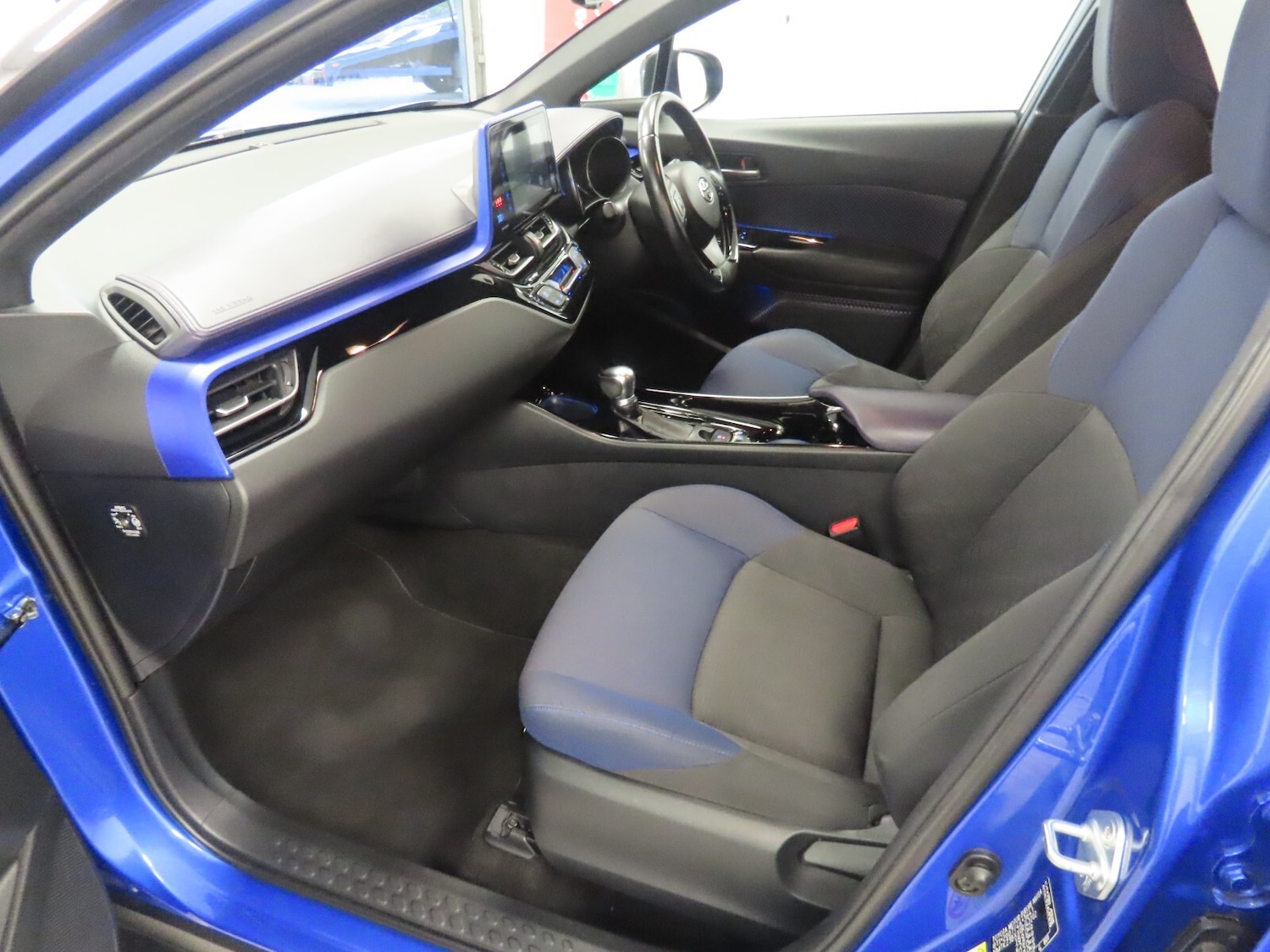 Used Toyota C-HR 2018 for sale - 77285619: Photo 37