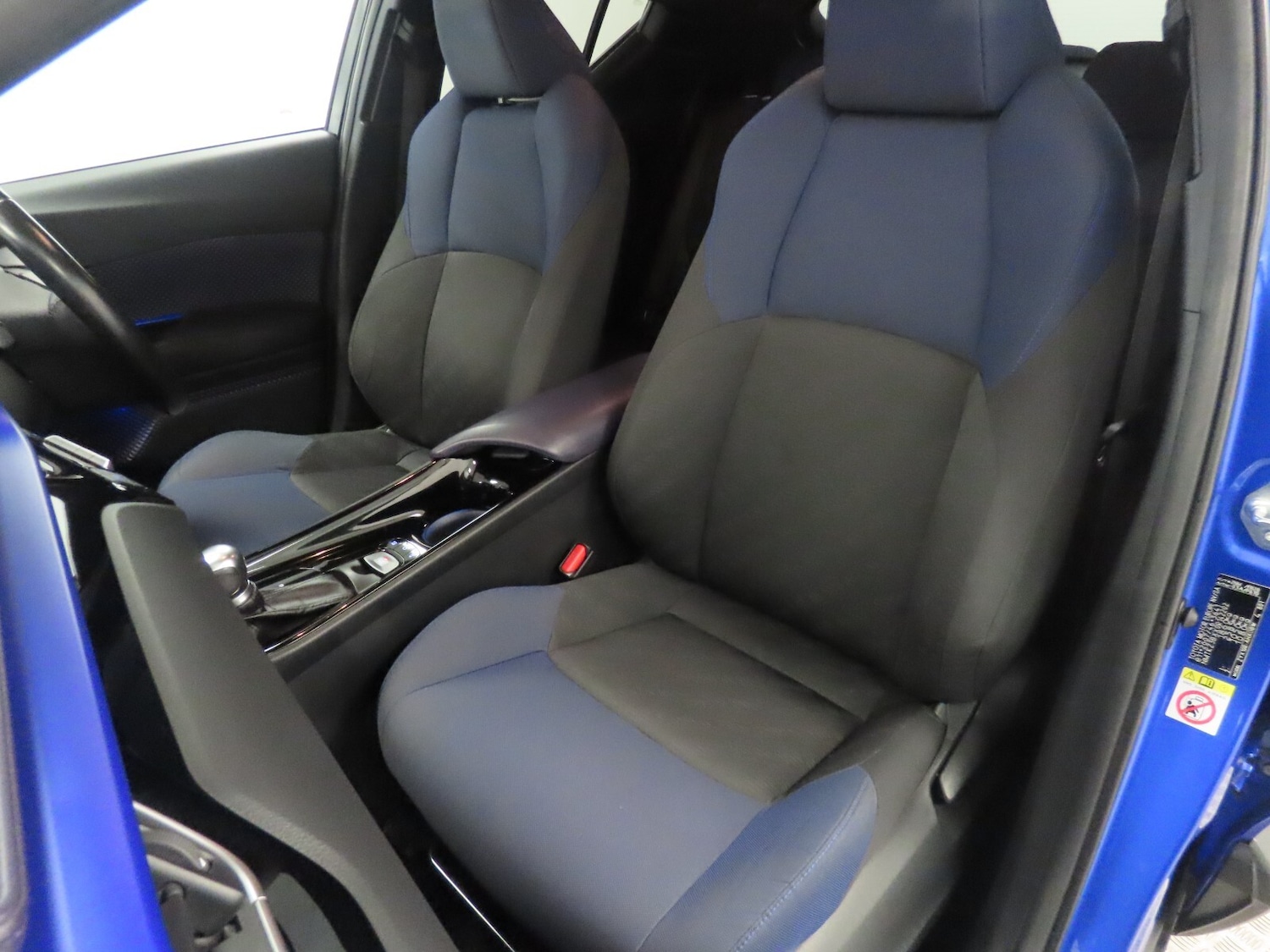 Used Toyota C-HR 2018 for sale - 77285619: Photo 38