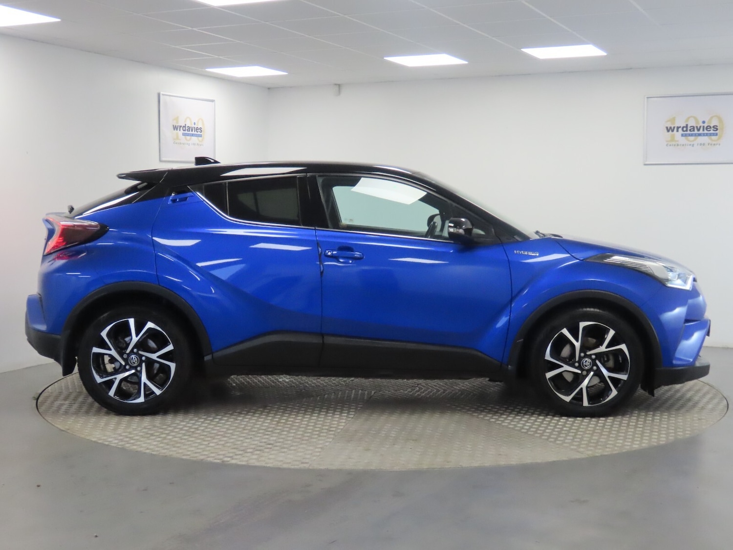 Used Toyota C-HR 2018 for sale - 77285619: Photo 8