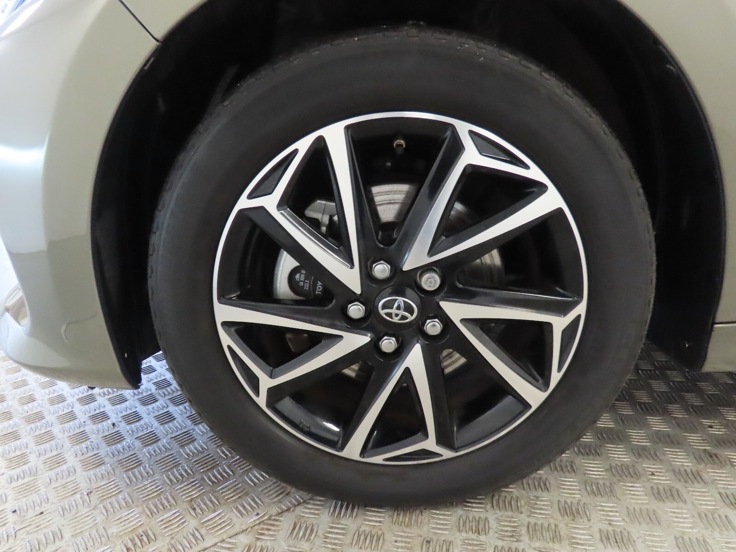 Used Toyota Yaris 2023 for sale - 77247942: Photo 13