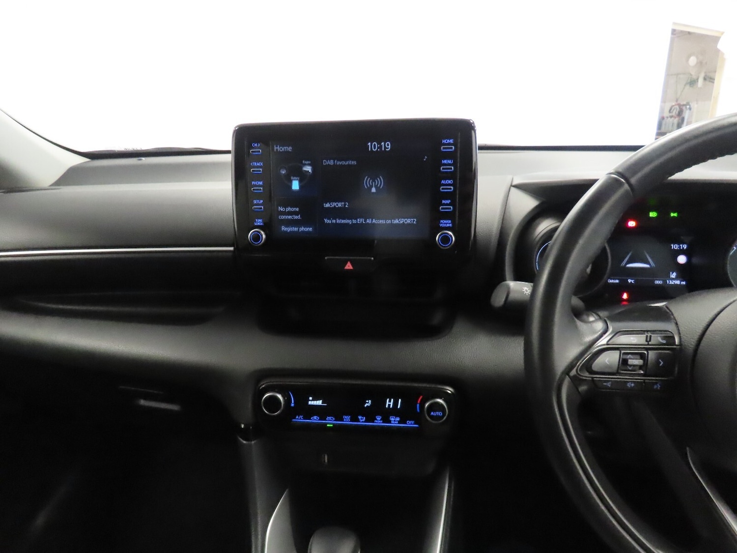 Used Toyota Yaris 2023 for sale - 77247942: Photo 23