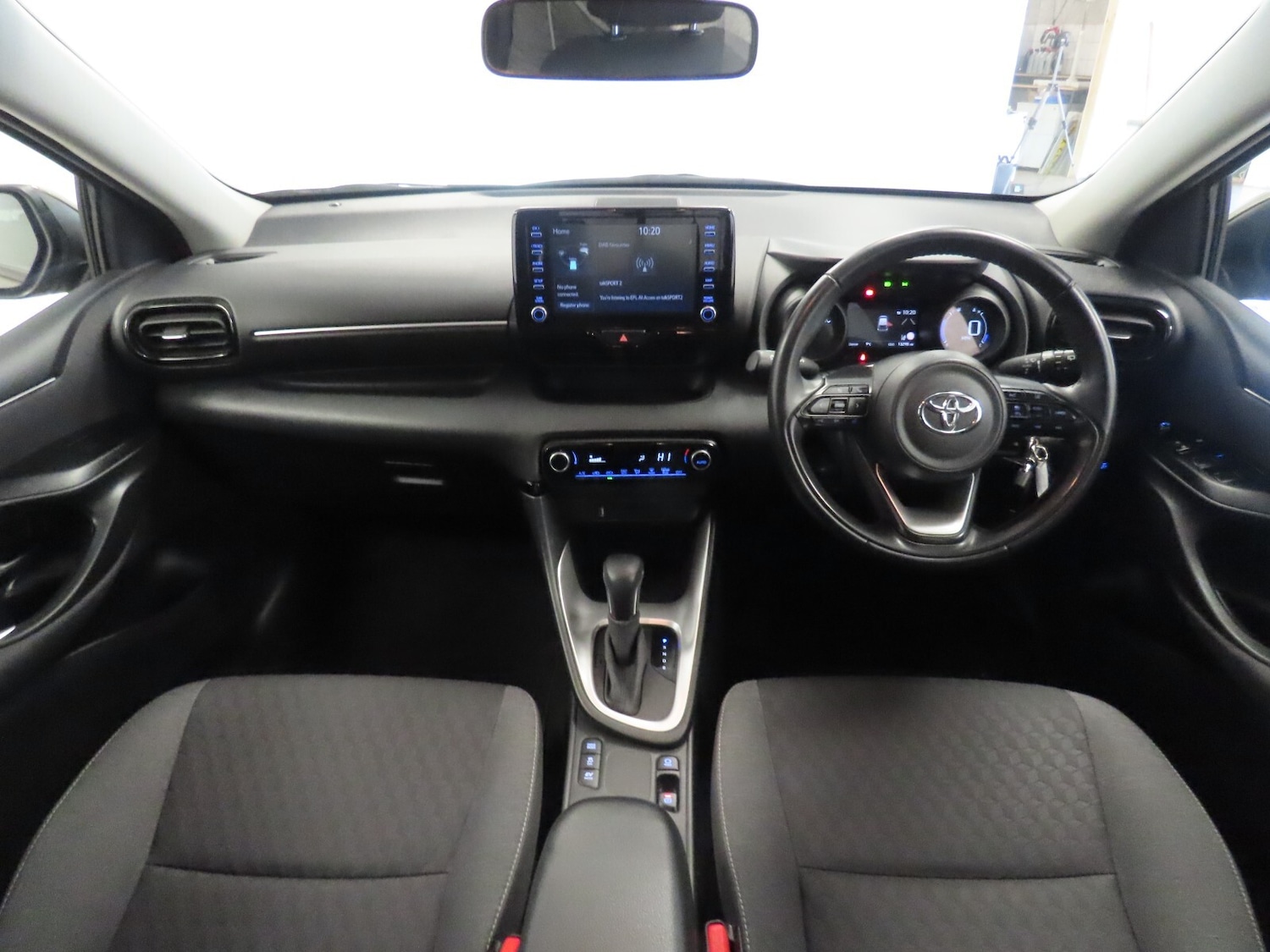 Used Toyota Yaris 2023 for sale - 77247942: Photo 30