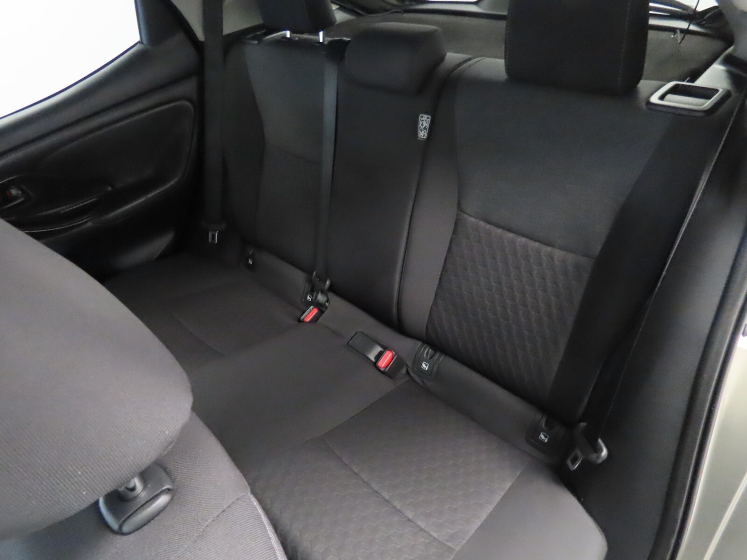 Used Toyota Yaris 2023 for sale - 77247942: Photo 36