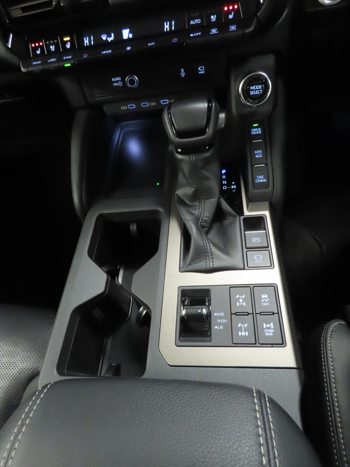 Used Toyota Land Cruiser 2024 for sale - 76960238: Photo 29