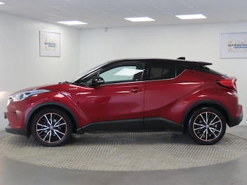Used Toyota C-HR 2018 for sale - 76384521: Photo