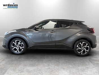 Used Toyota C-HR 2021 for sale - 78617947: Photo
