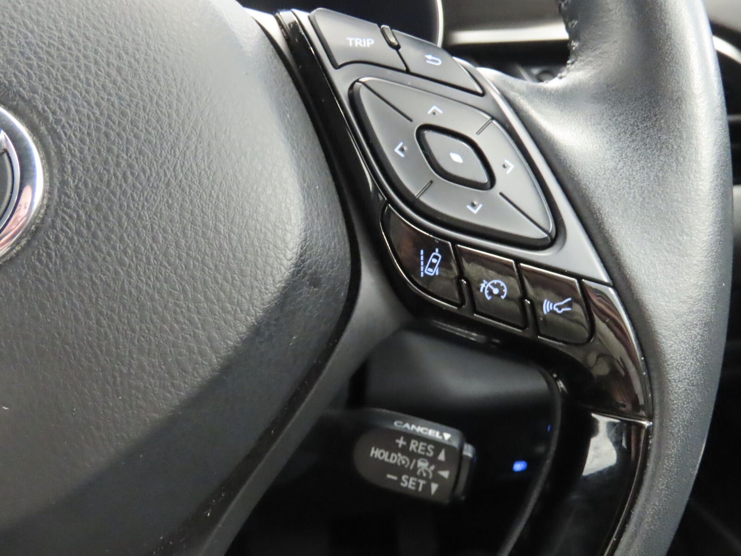 Used Toyota C-HR 2021 for sale - 76580063: Photo 19