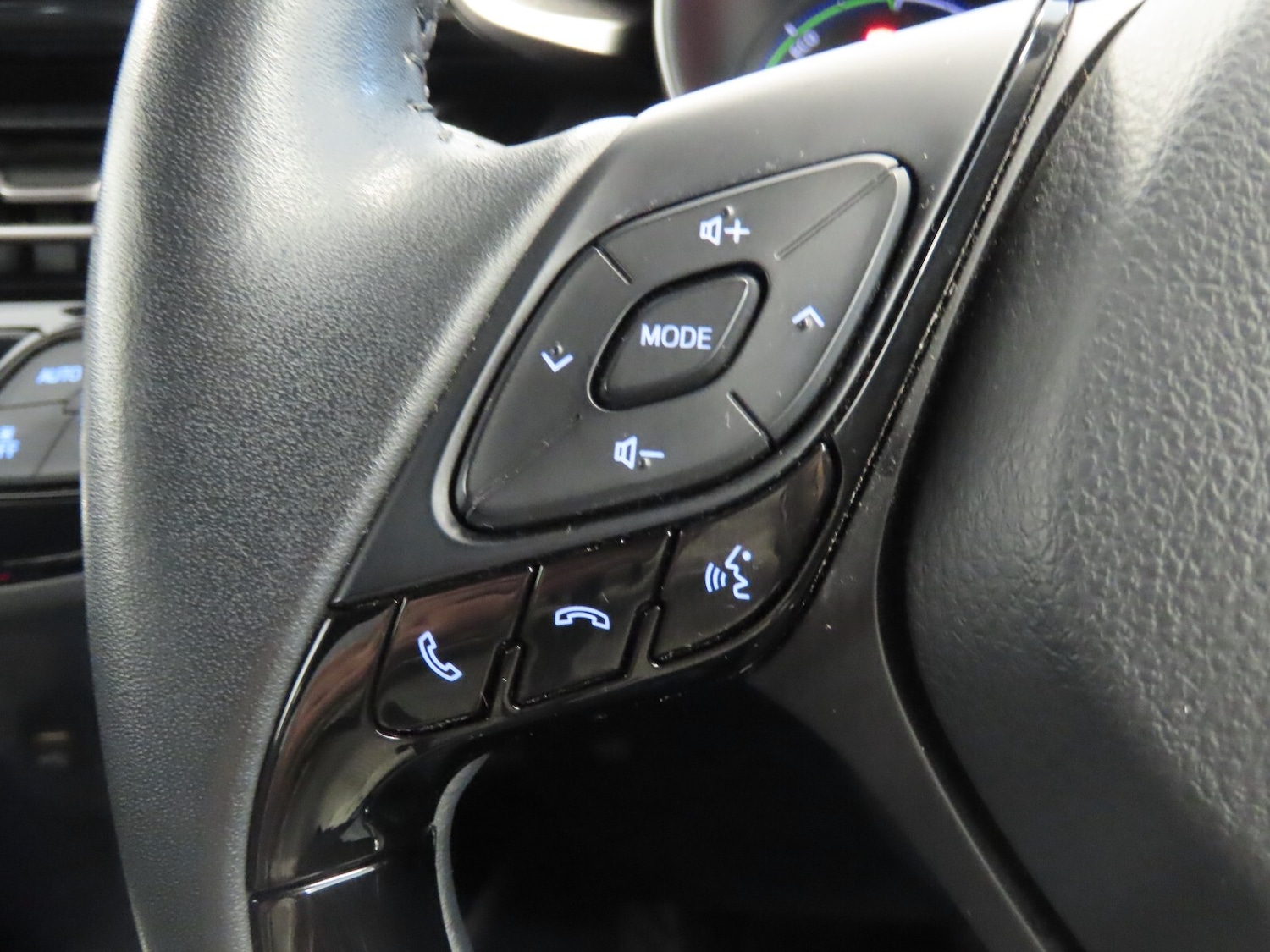 Used Toyota C-HR 2021 for sale - 76580063: Photo 20