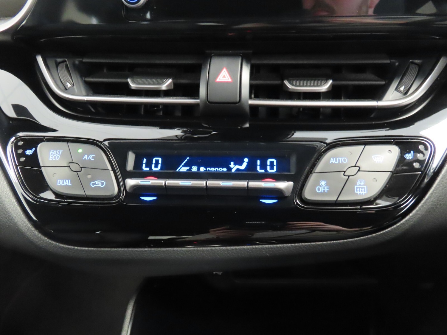 Used Toyota C-HR 2021 for sale - 76580063: Photo 23