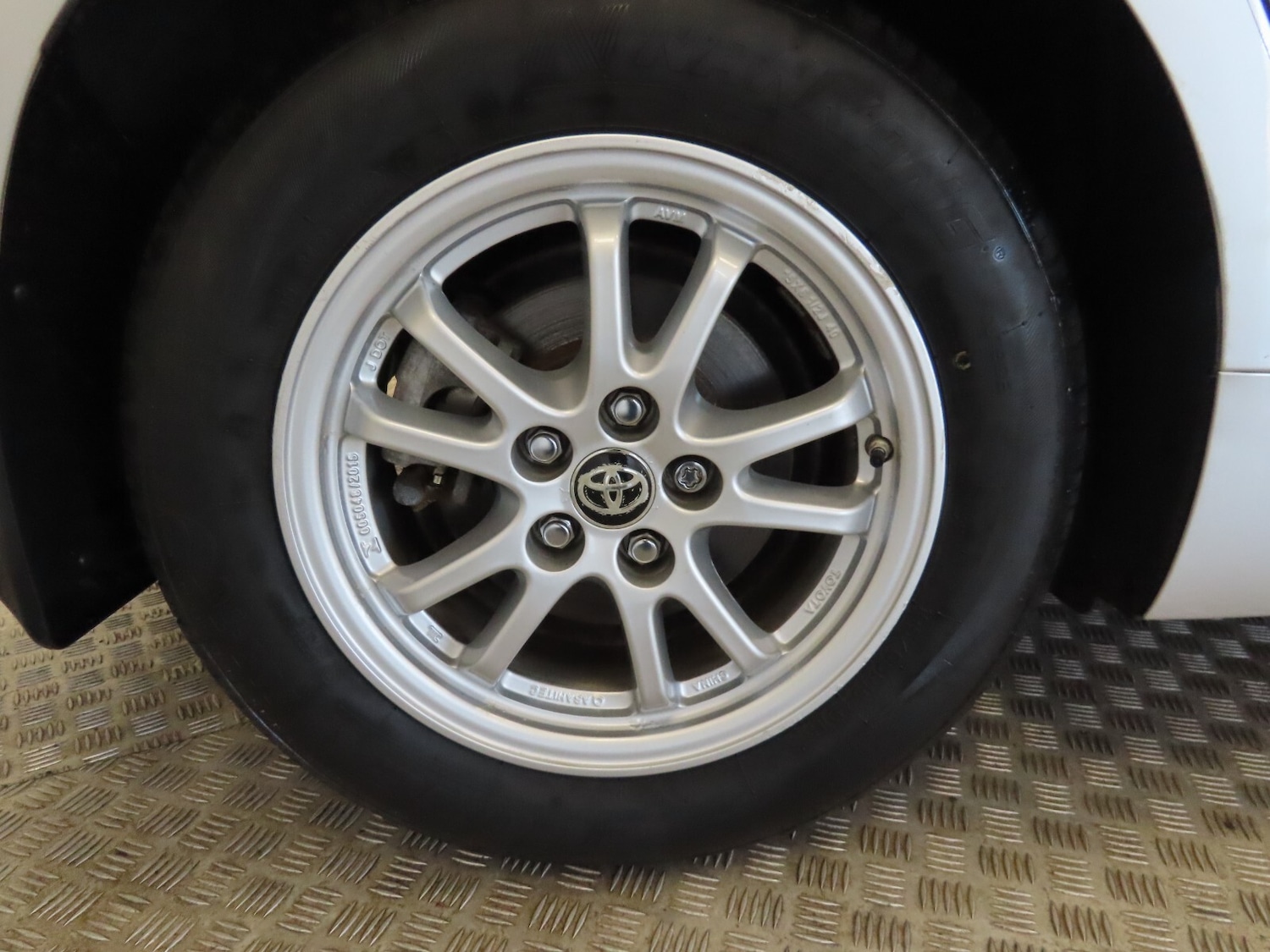 Used Toyota Prius 2017 for sale - 76580225: Photo 11