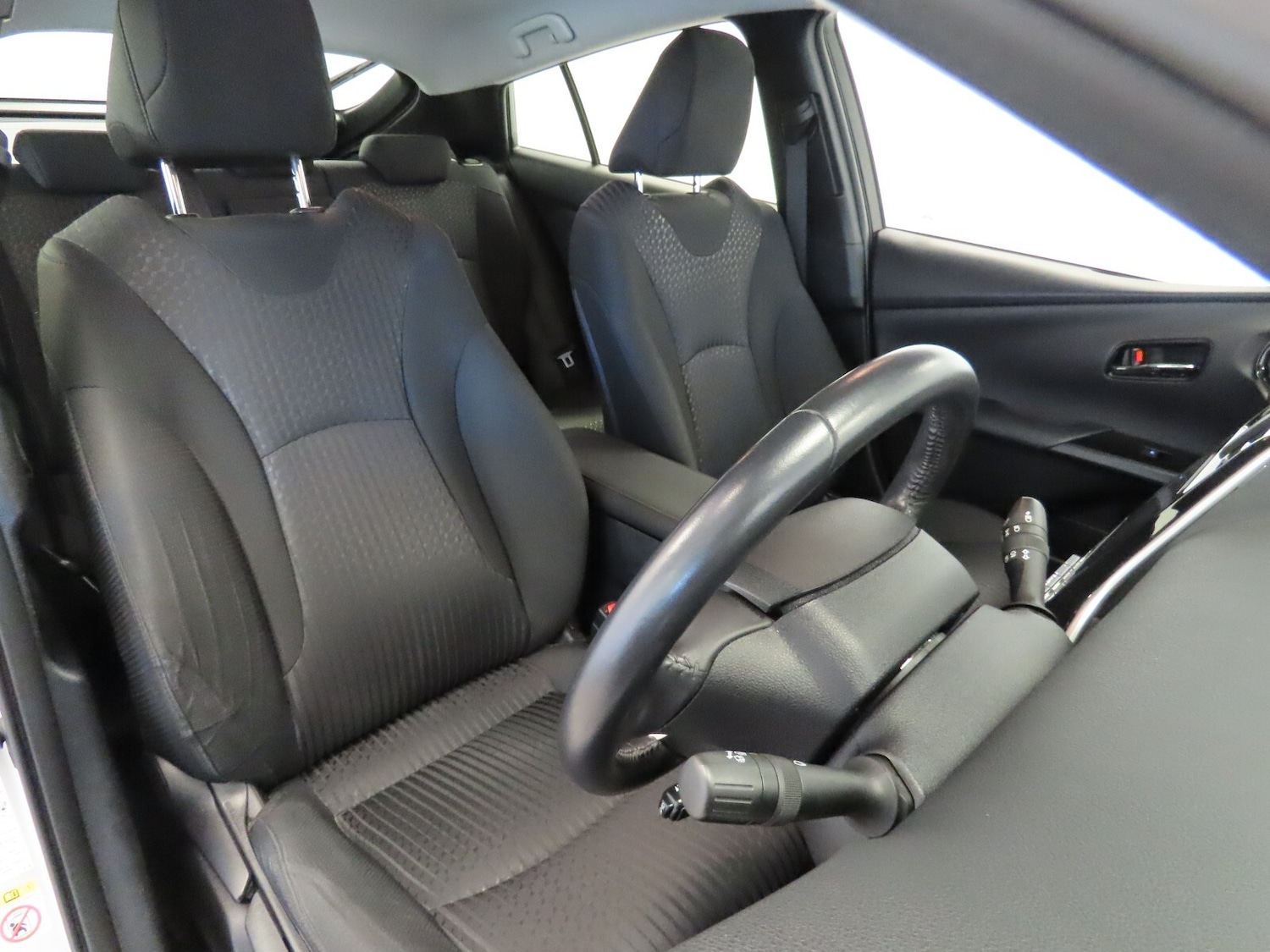 Used Toyota Prius 2017 for sale - 76580225: Photo 16