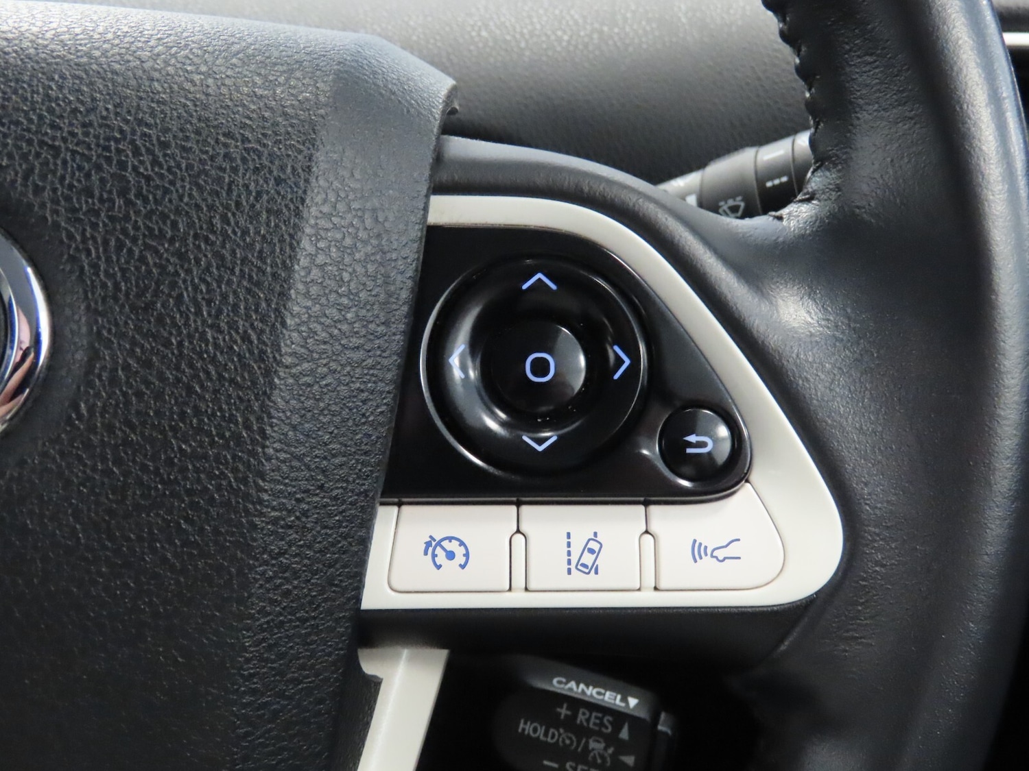 Used Toyota Prius 2017 for sale - 76580225: Photo 19