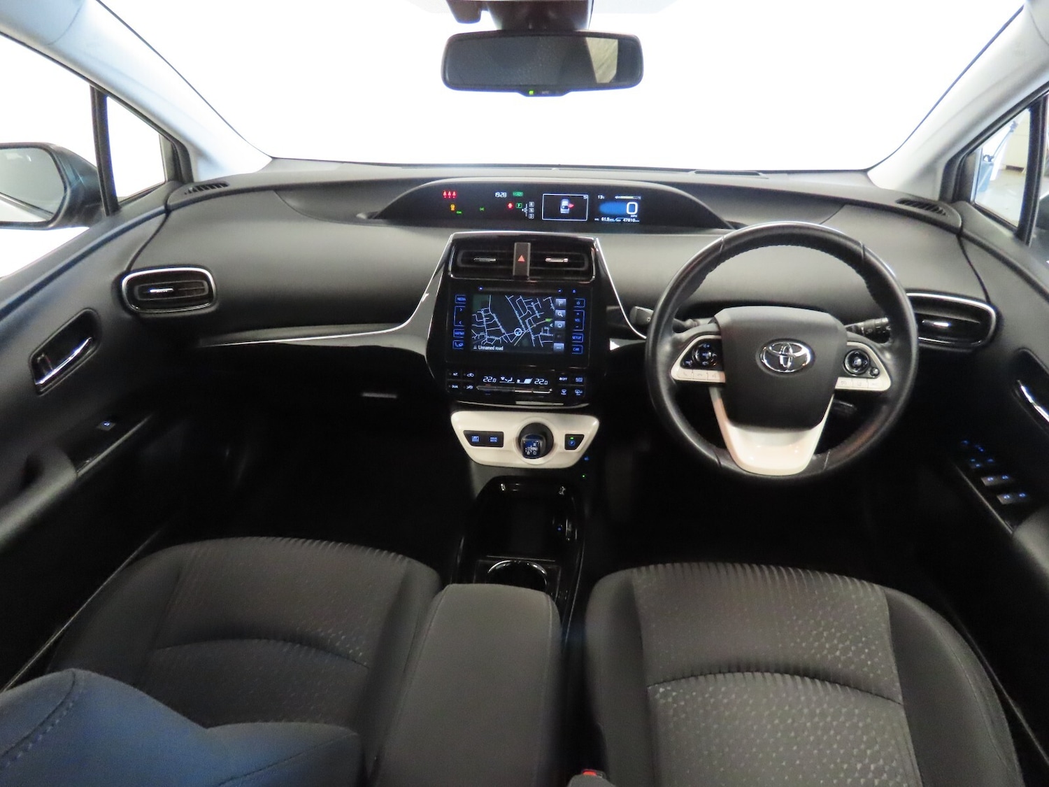 Used Toyota Prius 2017 for sale - 76580225: Photo 31