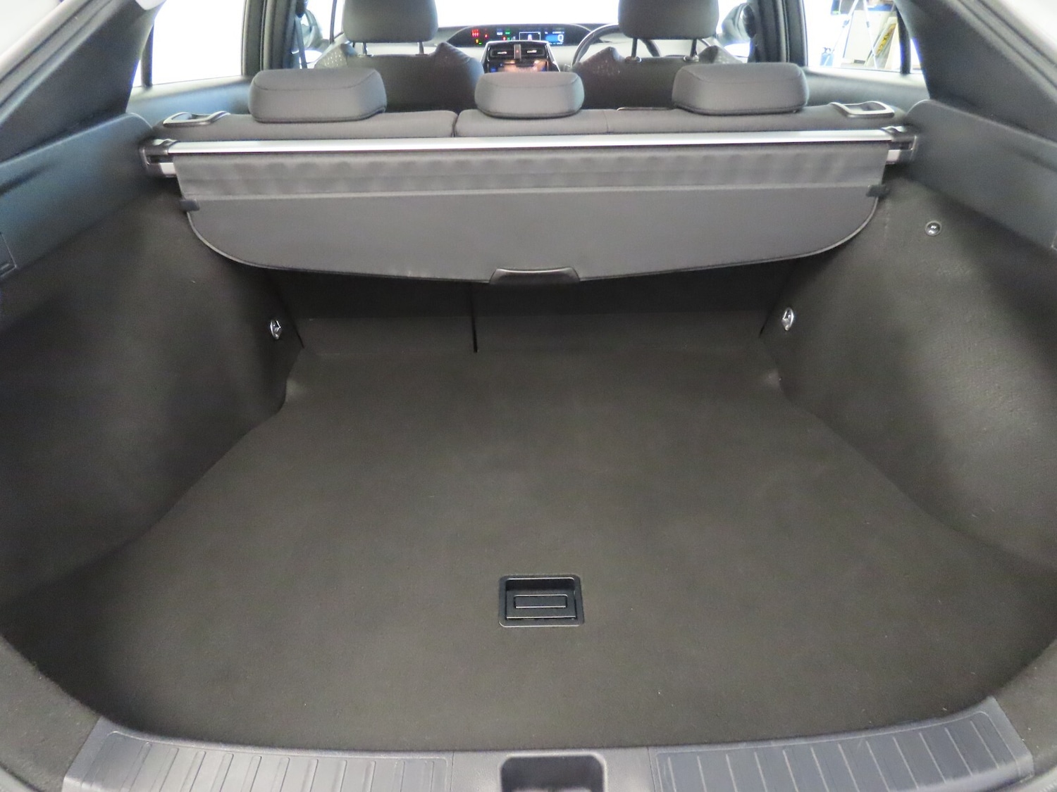 Used Toyota Prius 2017 for sale - 76580225: Photo 34