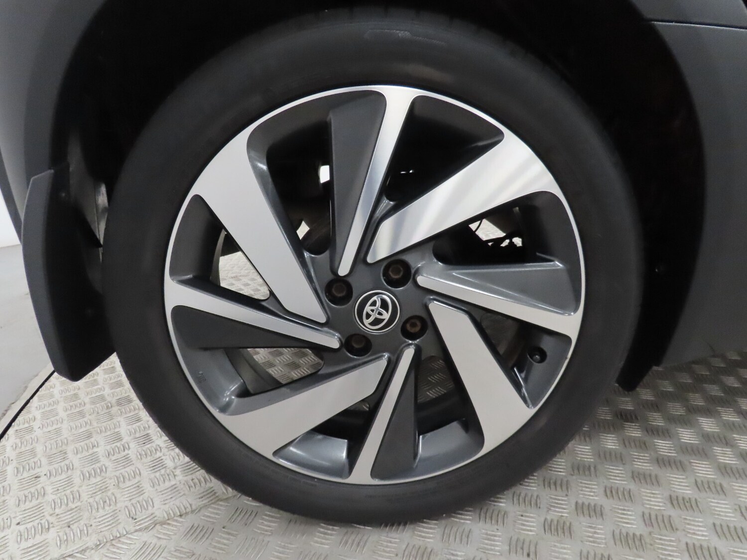 Used Toyota Aygo X 2022 for sale - 76602824: Photo 11