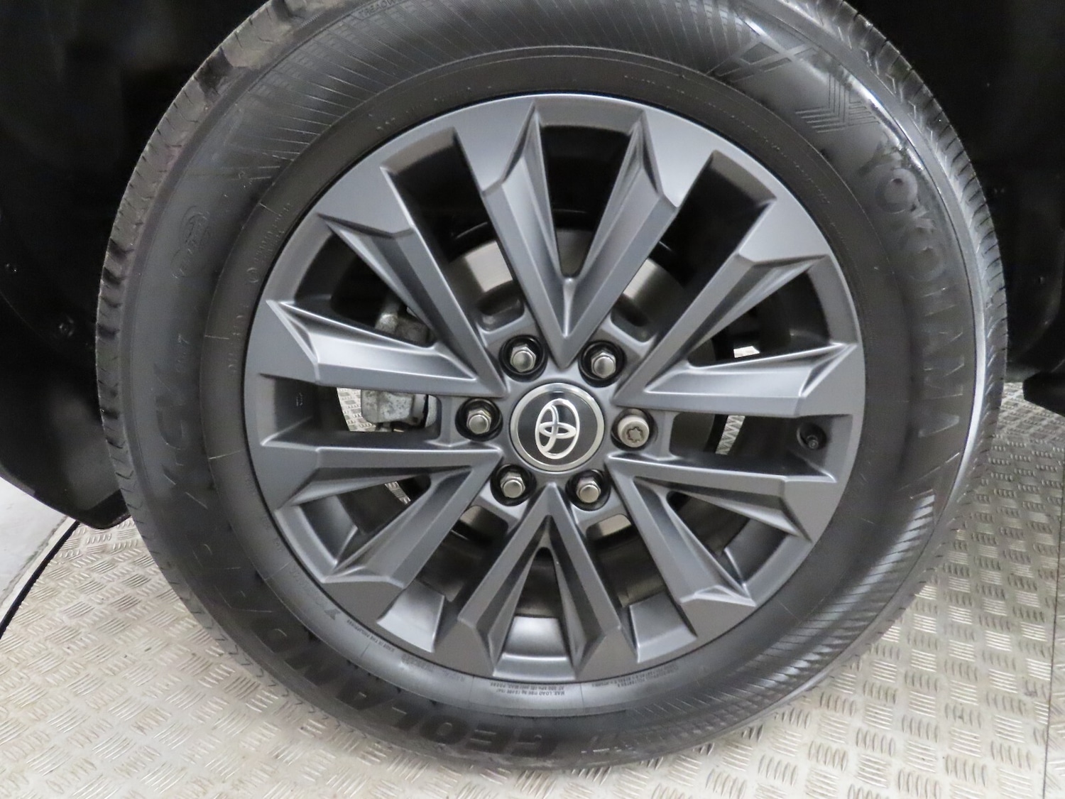 Used Toyota Land Cruiser 2024 for sale - 76647868: Photo 11