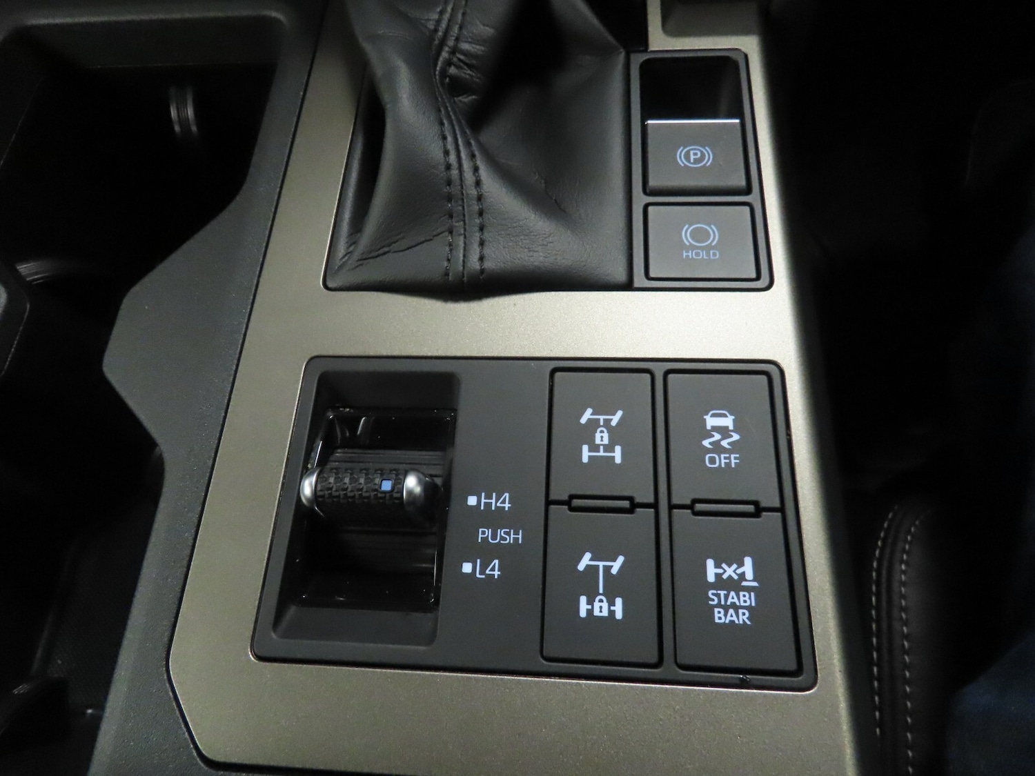 Used Toyota Land Cruiser 2024 for sale - 76647868: Photo 28