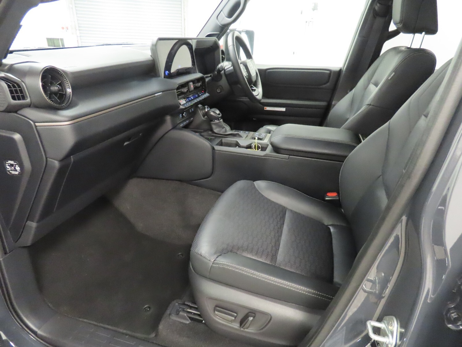 Used Toyota Land Cruiser 2024 for sale - 76647868: Photo 43