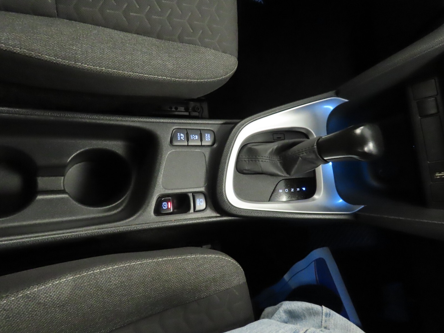 Used Toyota Yaris Cross 2022 for sale - 76276440: Photo 28