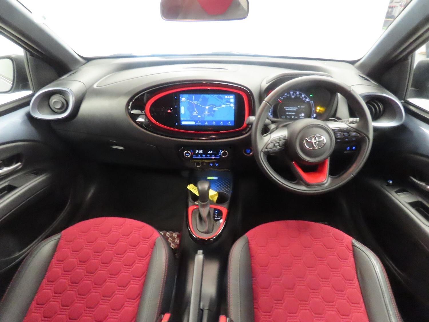 Used Toyota Aygo X 2023 for sale - 76984072: Photo 30